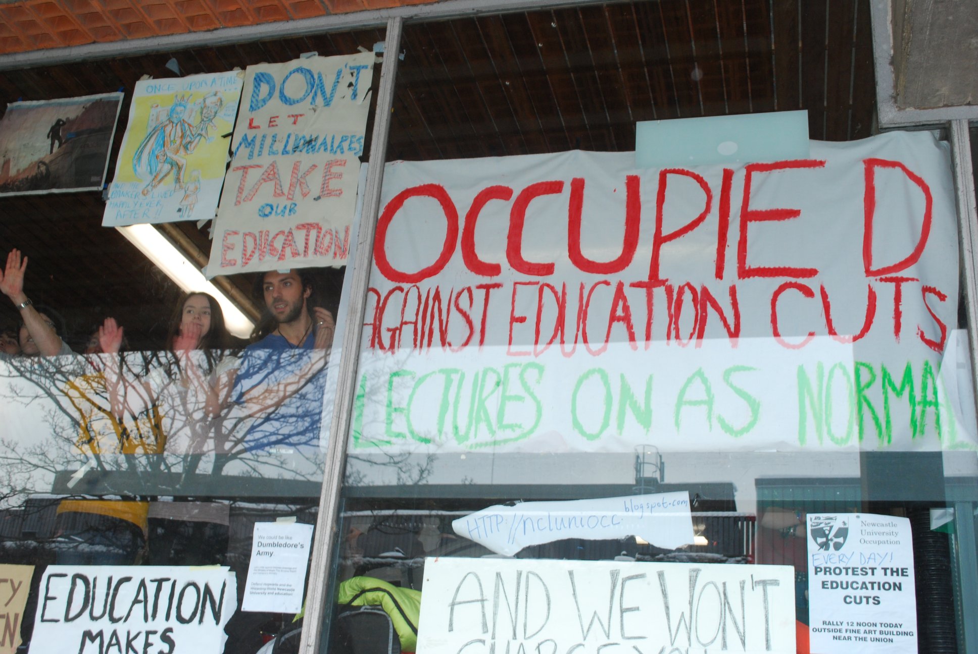 Students demonstrate at Newcastle